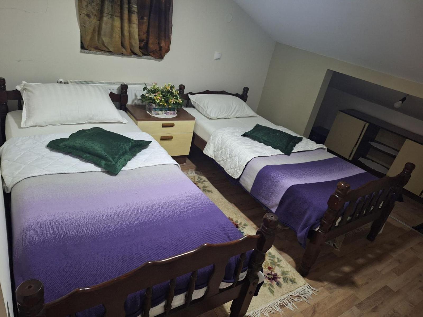 Jezero Apartment